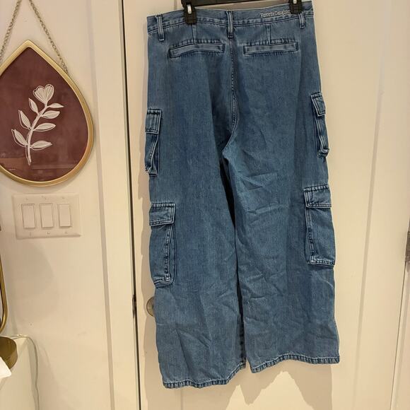 Favorite Daughter The Carly Shortie Cargo Jeans in Highway Sz 32 Petite - Picture 4 of 12